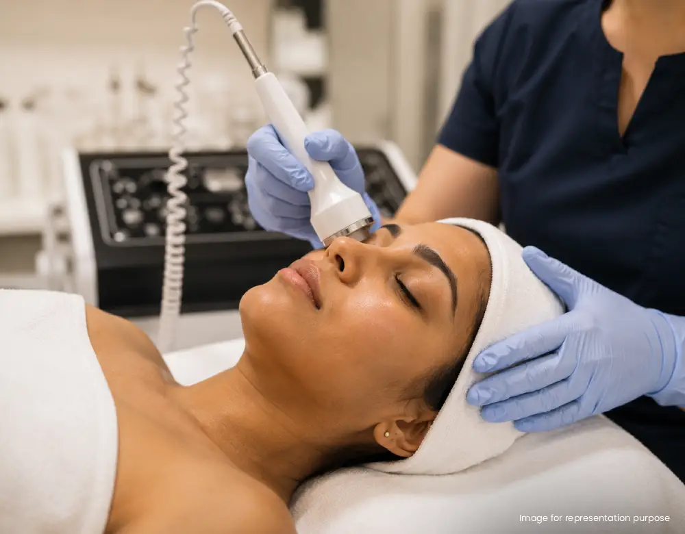 Hydra Glow Facial